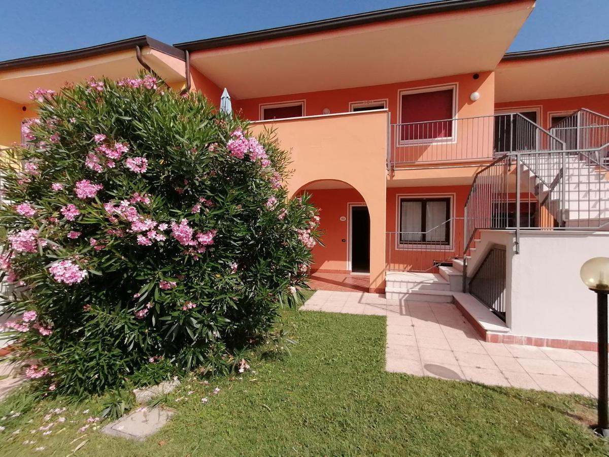 Residence La Meridiana - Apartment 04 Peschiera del Garda Eksteriør bilde